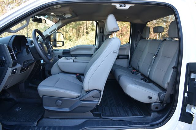 2022 Ford F-350 Super Duty XL