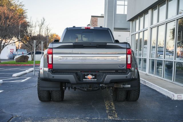2022 Ford F-450 Super Duty Platinum FX4 W/ UPGRADES / LOADED / BIG SCREEN | Austin, TX | Rocky Mountain Truck Stop Austin