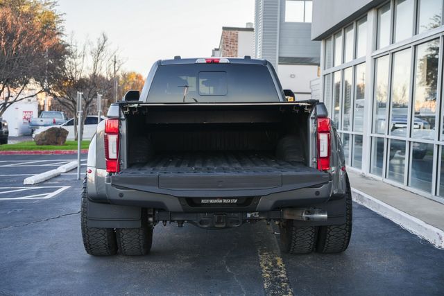 2022 Ford F-450 Super Duty Platinum FX4 W/ UPGRADES / LOADED / BIG SCREEN | Austin, TX | Rocky Mountain Truck Stop Austin 2022 Ford F-450 Super Duty Platinum FX4 W/ UPGRADES / LOADED / BIG SCREEN | Austin, TX | Rocky Mountain Truck Stop Austin