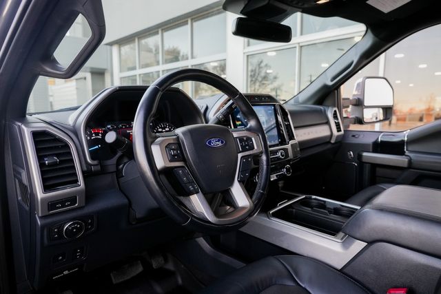 2022 Ford F-450 Super Duty Platinum FX4 W/ UPGRADES / LOADED / BIG SCREEN | Austin, TX | Rocky Mountain Truck Stop Austin