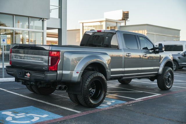 2022 Ford F-450 Super Duty Platinum FX4 W/ UPGRADES / LOADED / BIG SCREEN | Austin, TX | Rocky Mountain Truck Stop Austin