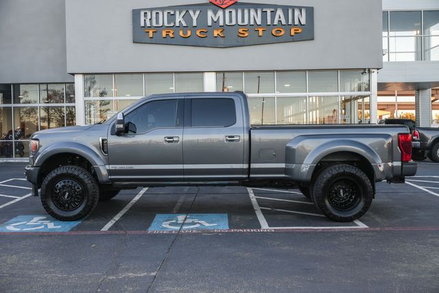 2022 Ford F-450 Super Duty Platinum FX4 W/ UPGRADES / LOADED / BIG SCREEN | Austin, TX | Rocky Mountain Truck Stop Austin