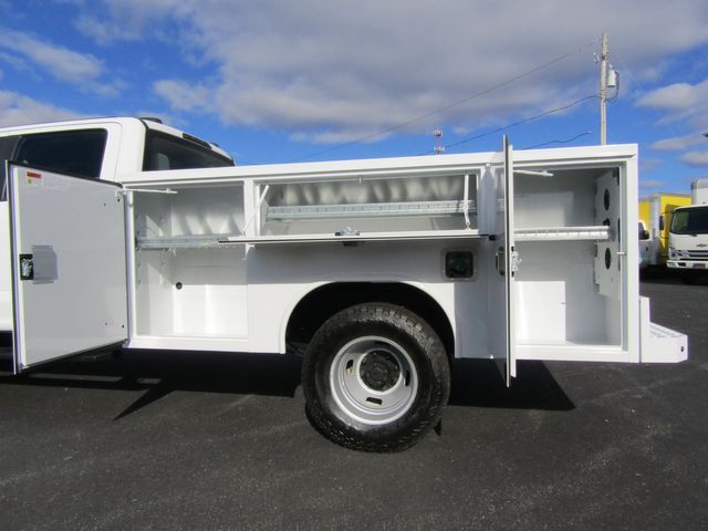 2022 Ford F350 Crew Cab 4x4 Diesel with New 9' Reading Utility Bed 2022 Ford F350 Crew Cab 4x4 Diesel with New 9' Reading Utility Bed