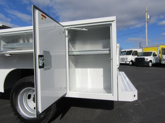 2022 Ford F350 Crew Cab 4x4 Diesel with New 9' Reading Utility Bed 2022 Ford F350 Crew Cab 4x4 Diesel with New 9' Reading Utility Bed