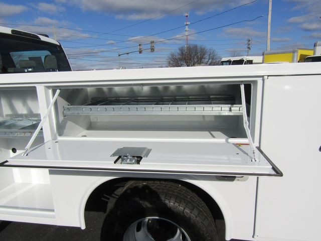 2022 Ford F350 Crew Cab 4x4 Diesel with New 9' Reading Utility Bed 2022 Ford F350 Crew Cab 4x4 Diesel with New 9' Reading Utility Bed
