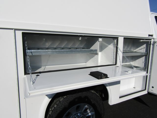 2022 Ford F350 Crew Cab 4x4 with New 8' Knapheide Enclosed Utility Bed