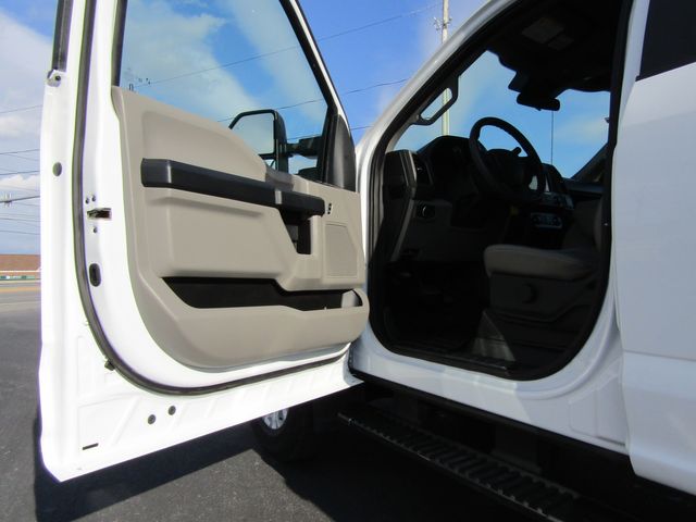 2022 Ford F350 Crew Cab 4x4 with New 8' Knapheide Enclosed Utility Bed