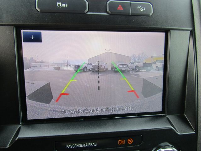 2022 Ford F350 Crew Cab 4x4 with New 8' knapheide Utility Bed