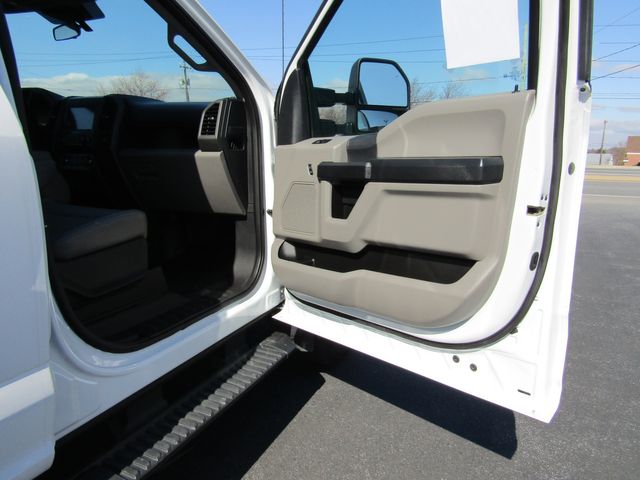 2022 Ford F350 Crew Cab 4x4 with New 8' knapheide Utility Bed 2022 Ford F350 Crew Cab 4x4 with New 8' knapheide Utility Bed