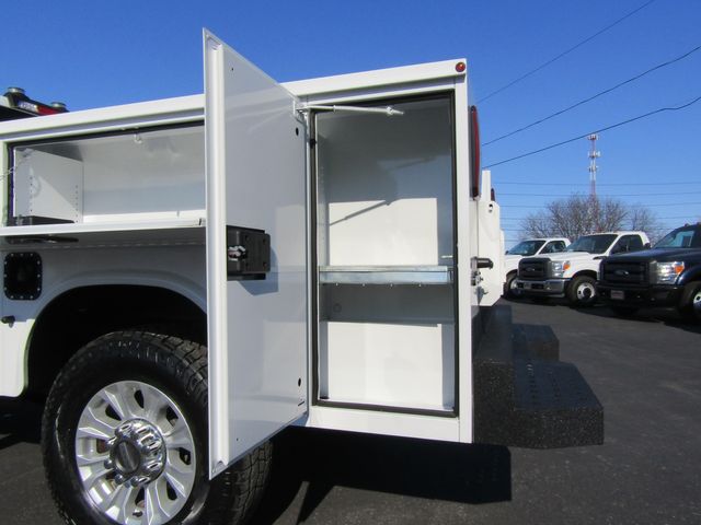 2022 Ford F350 Crew Cab 4x4 with New 8' Knapheide Utility Bed