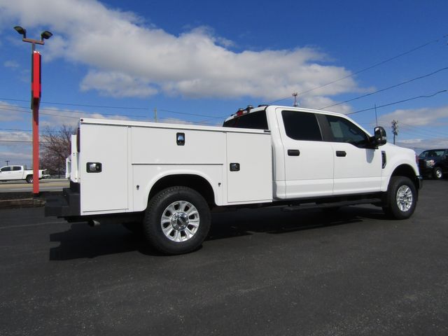 2022 Ford F350 Crew Cab 4x4 with New 8' Knapheide Utility Bed