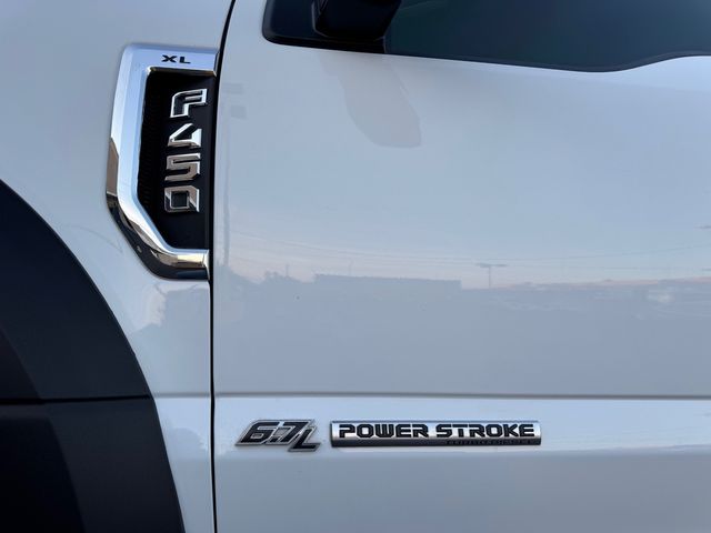 2022 FORD F450 SUPER DUTY CREW CAB & CHASSIS XL Cab & Chassis 4D