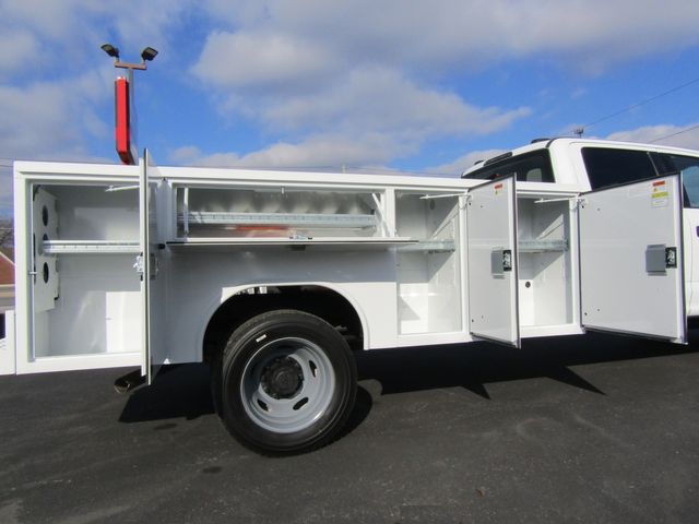2022 Ford F550 Crew Cab 4x4 Diesel with New 11' Reading Utility Bed 2022 Ford F550 Crew Cab 4x4 Diesel with New 11' Reading Utility Bed