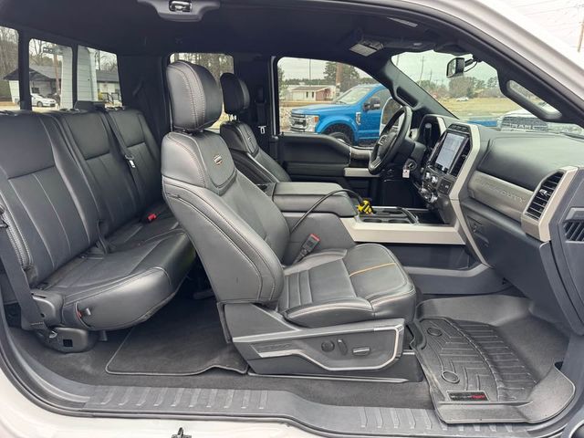 2022 Ford F550 Platinum