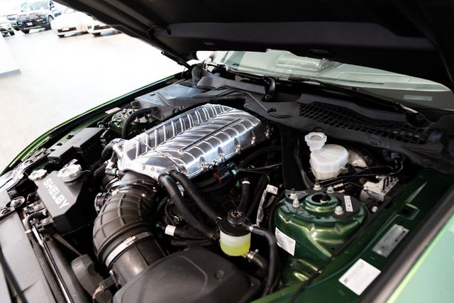 2022 Ford Mustang Shelby super snake 825 HP Rare eruption green