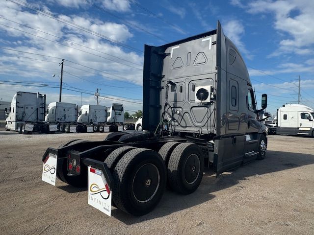 2022 Freightliner CASCADIA 126-APU | Dallas, TX | Infinity Trucks 2022 Freightliner CASCADIA 126-APU | Dallas, TX | Infinity Trucks