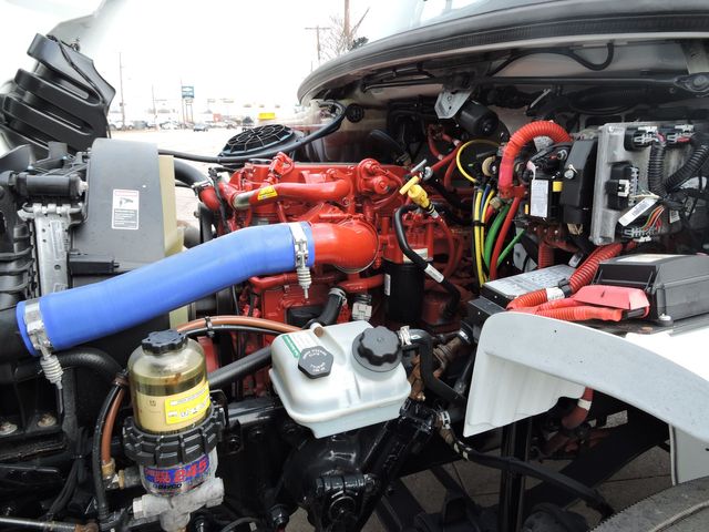 2022 Freightliner M2  Non-CDL Box Truck 