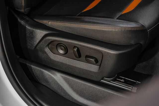 2022 GMC Sierra 1500 AT4 Premium Pkg. 6.2L V8 20" Wheel BakFlip Tonneau | Dallas, TX | East Dallas Diesel 2022 GMC Sierra 1500 AT4 Premium Pkg. 6.2L V8 20" Wheel BakFlip Tonneau | Dallas, TX | East Dallas Diesel