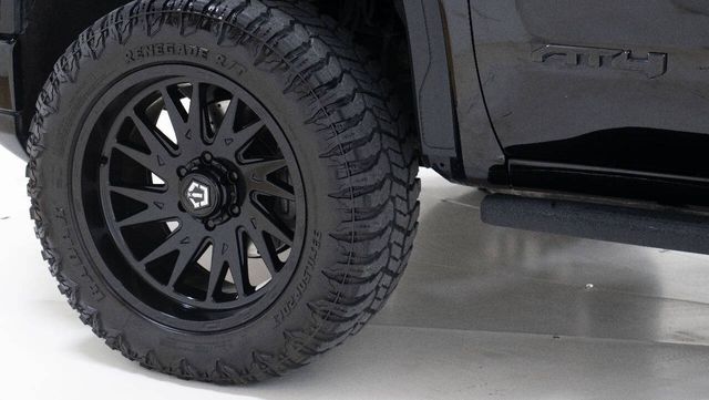 2022 GMC Sierra 1500 AT4 | Houston, TX | Houston Auto Credit