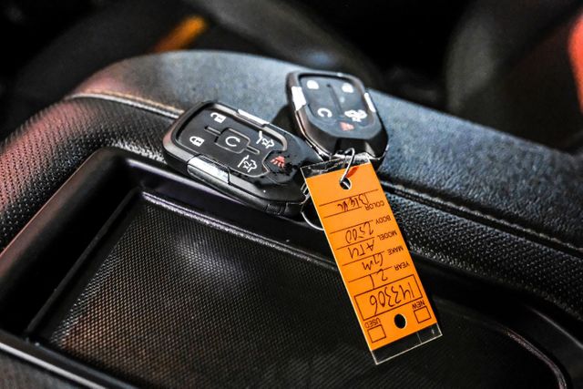 2022 GMC Sierra 2500HD AT4 | Addison, TX | Mr Car Guys 2022 GMC Sierra 2500HD AT4 | Addison, TX | Mr Car Guys