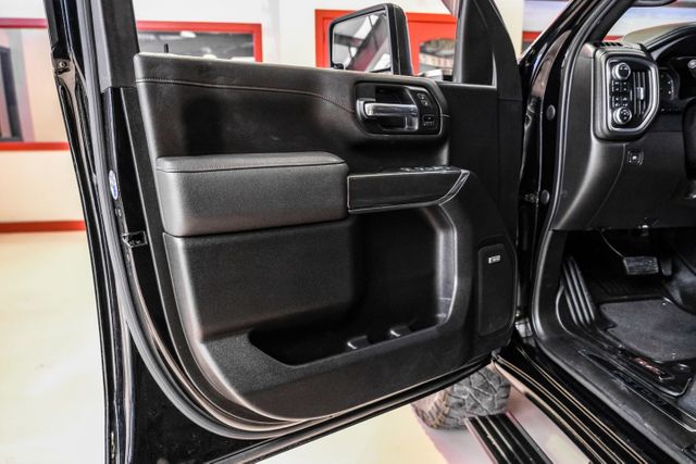 2022 GMC Sierra 2500HD AT4 | Addison, TX | Mr Car Guys