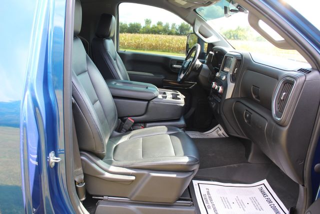 2022 GMC Sierra 3500HD Cab&Chassis 4x4 SLE | Roscoe, IL | Autoland Outlets 2022 GMC Sierra 3500HD Cab&Chassis 4x4 SLE | Roscoe, IL | Autoland Outlets