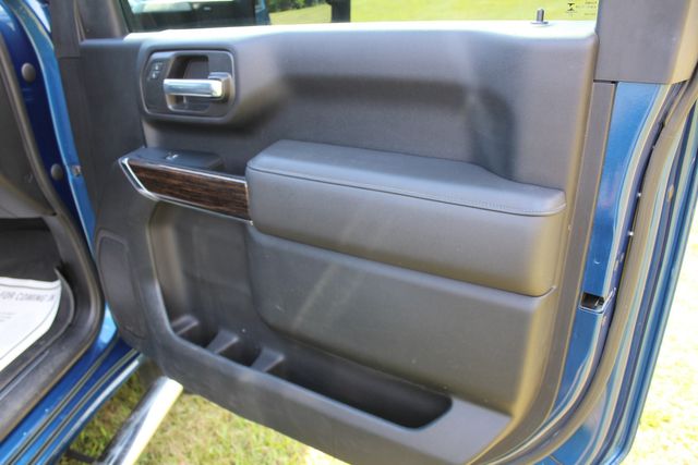 2022 GMC Sierra 3500HD Cab&Chassis 4x4 SLE | Roscoe, IL | Autoland Outlets 2022 GMC Sierra 3500HD Cab&Chassis 4x4 SLE | Roscoe, IL | Autoland Outlets