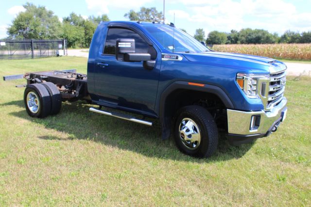 2022 GMC Sierra 3500HD Cab&Chassis 4x4 SLE | Roscoe, IL | Autoland Outlets 2022 GMC Sierra 3500HD Cab&Chassis 4x4 SLE | Roscoe, IL | Autoland Outlets