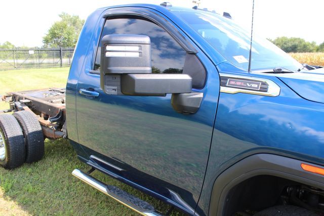 2022 GMC Sierra 3500HD Cab&Chassis 4x4 SLE | Roscoe, IL | Autoland Outlets 2022 GMC Sierra 3500HD Cab&Chassis 4x4 SLE | Roscoe, IL | Autoland Outlets