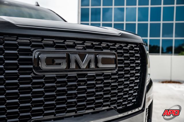 2022 GMC Yukon SLT