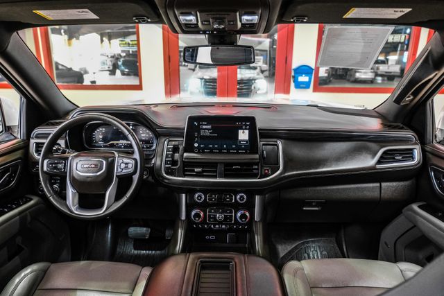 2022 GMC Yukon XL SLT