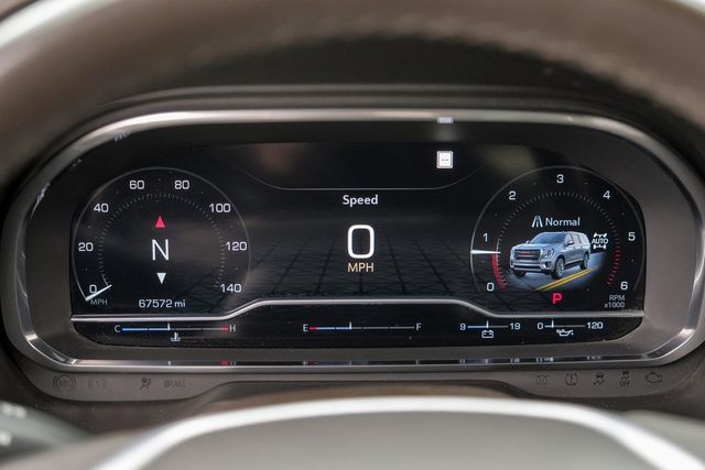 2022 GMC Yukon XL SLT Diesel Lane Keep Assist Heated/Cooled Seats XM 2022 GMC Yukon XL SLT Diesel Lane Keep Assist Heated/Cooled Seats XM