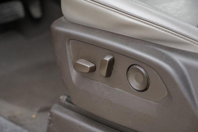 2022 GMC Yukon XL SLT Diesel Lane Keep Assist Heated/Cooled Seats XM 2022 GMC Yukon XL SLT Diesel Lane Keep Assist Heated/Cooled Seats XM