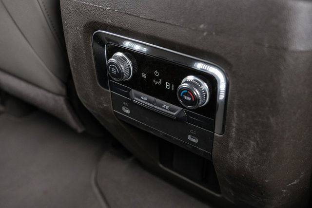 2022 GMC Yukon XL SLT Diesel Lane Keep Assist Heated/Cooled Seats XM 2022 GMC Yukon XL SLT Diesel Lane Keep Assist Heated/Cooled Seats XM