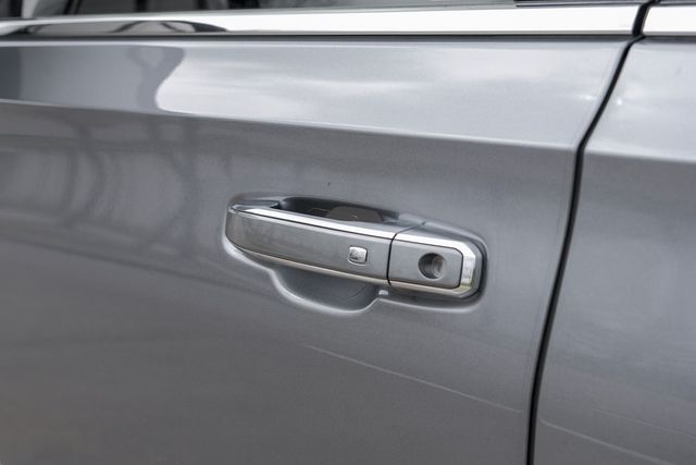 2022 GMC Yukon XL SLT Diesel Lane Keep Assist Heated/Cooled Seats XM