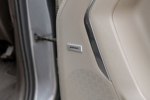 2022 GMC Yukon XL SLT Diesel Lane Keep Assist Heated/Cooled Seats XM 2022 GMC Yukon XL SLT Diesel Lane Keep Assist Heated/Cooled Seats XM