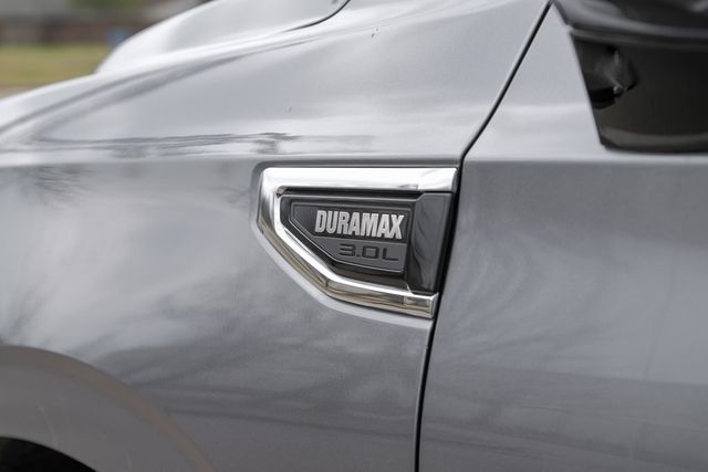 2022 GMC Yukon XL SLT Diesel Lane Keep Assist Heated/Cooled Seats XM 2022 GMC Yukon XL SLT Diesel Lane Keep Assist Heated/Cooled Seats XM