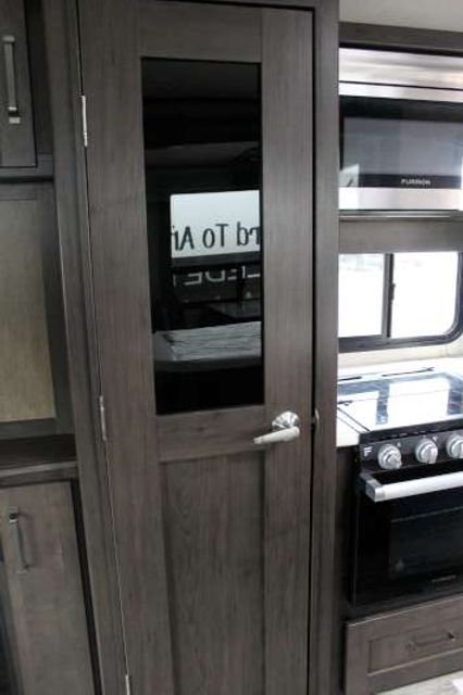 2022 Grand Design REFLECTION - Ledet's Auto Sales Gonzales, Louisiana 70737 2022 Grand Design REFLECTION - Ledet's Auto Sales Gonzales, Louisiana 70737