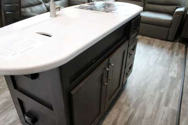 2022 Grand Design REFLECTION - Ledet's Auto Sales Gonzales, Louisiana 70737 2022 Grand Design REFLECTION - Ledet's Auto Sales Gonzales, Louisiana 70737