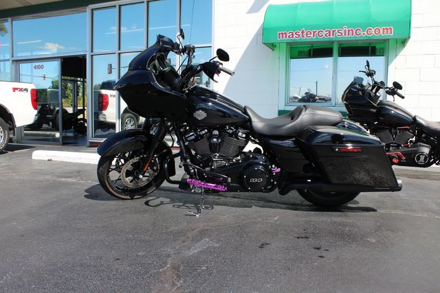 2022 Harley-Davidson Road Glide Special | Granite City, Illinois | MasterCars Company Inc. 2022 Harley-Davidson Road Glide Special | Granite City, Illinois | MasterCars Company Inc.