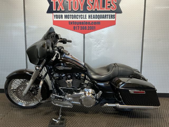 2022 Harley-Davidson Street Glide Base | Fort Worth, TX | TX Toy Sales 2022 Harley-Davidson Street Glide Base | Fort Worth, TX | TX Toy Sales