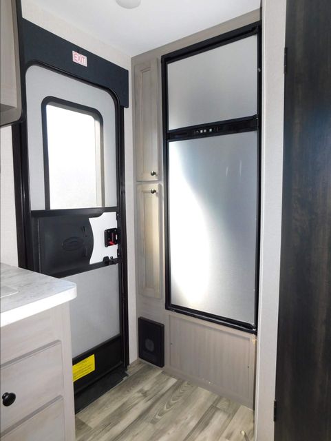 2022 Highland Ridge Mesa S Lite 212FB