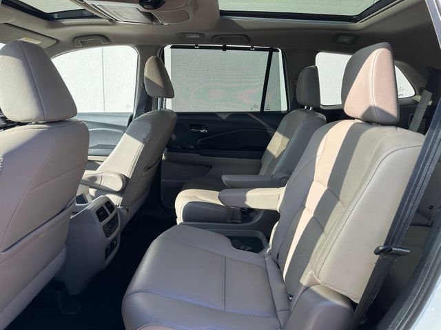 2022 Honda Pilot Elite AWD Heated / Ventilated Seating | Irving, Texas | Hopper Motorplex 2022 Honda Pilot Elite AWD Heated / Ventilated Seating | Irving, Texas | Hopper Motorplex