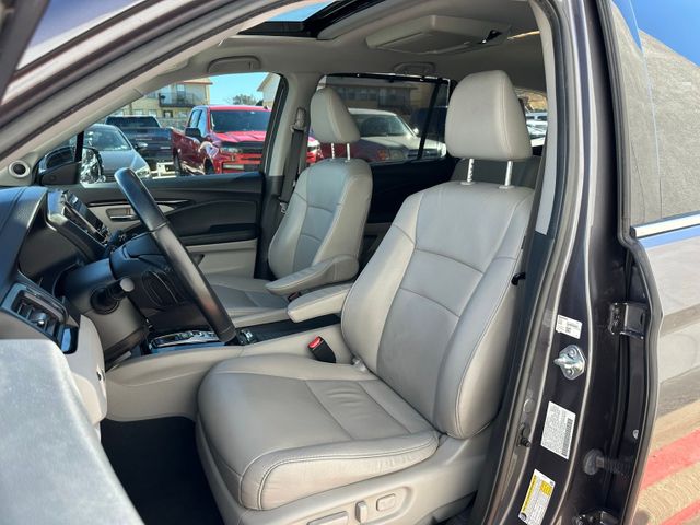 2022 Honda Pilot Touring 7 Passenger | Irving, Texas | Hopper Motorplex 2022 Honda Pilot Touring 7 Passenger | Irving, Texas | Hopper Motorplex