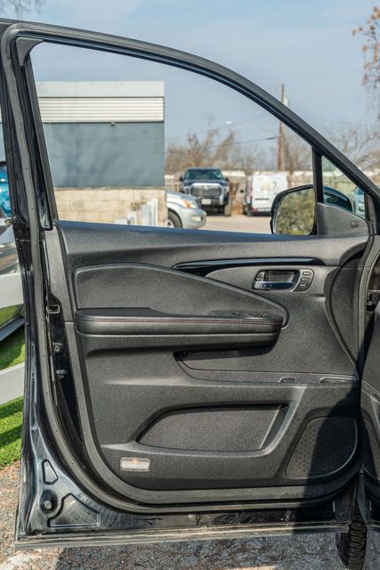 2022 Honda Ridgeline Black Edition AWD / LOADED / ONE OWNER | Austin, TX | Rocky Mountain Truck Stop Austin 2022 Honda Ridgeline Black Edition AWD / LOADED / ONE OWNER | Austin, TX | Rocky Mountain Truck Stop Austin