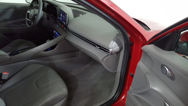 2022 Hyundai ELANTRA SEL | Carrollton, TX | Legend Motorcars of Carrollton