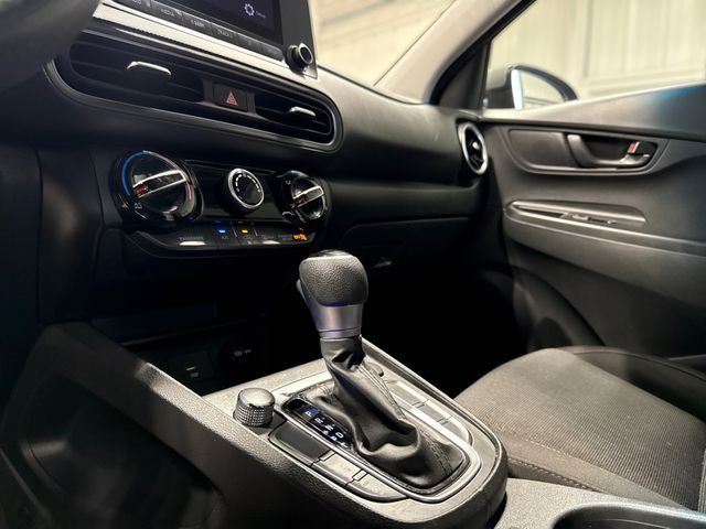 2022 Hyundai KONA SEL 2022 Hyundai KONA SEL