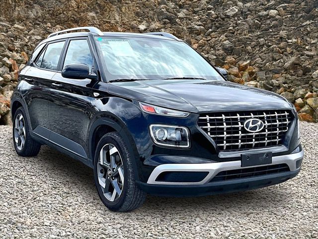 2022 Hyundai Venue SEL