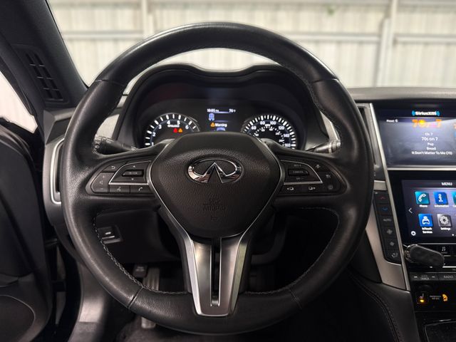 2022 Infiniti Q60 LUXE