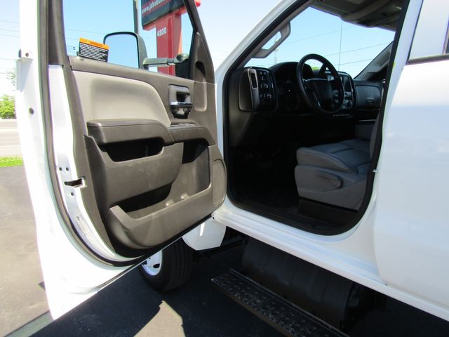 2022 International CV515 Crew Cab 4x4 with 12' Stake Body and Lift Gate 2022 International CV515 Crew Cab 4x4 with 12' Stake Body and Lift Gate
